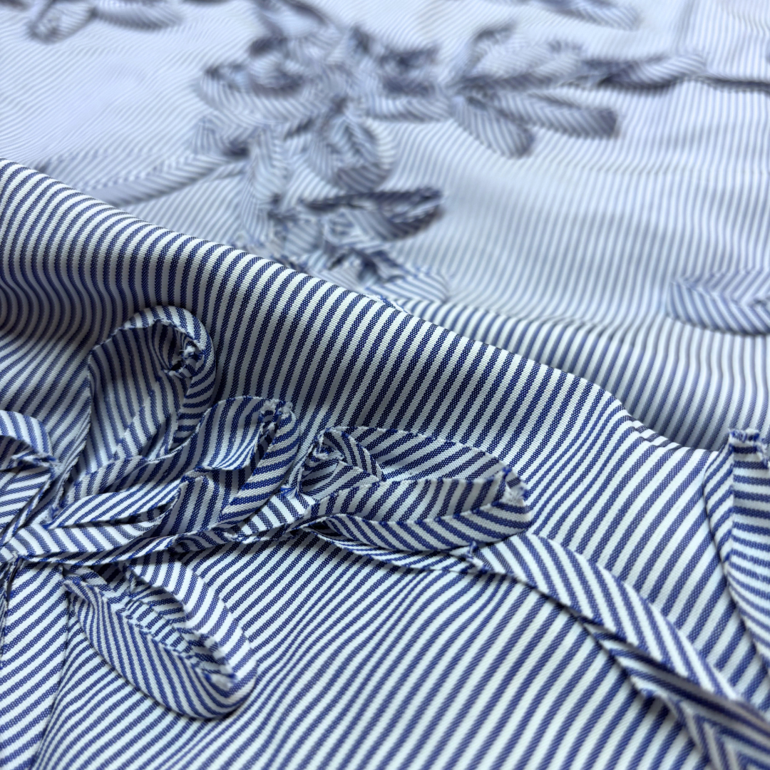 3D Floral Stripe