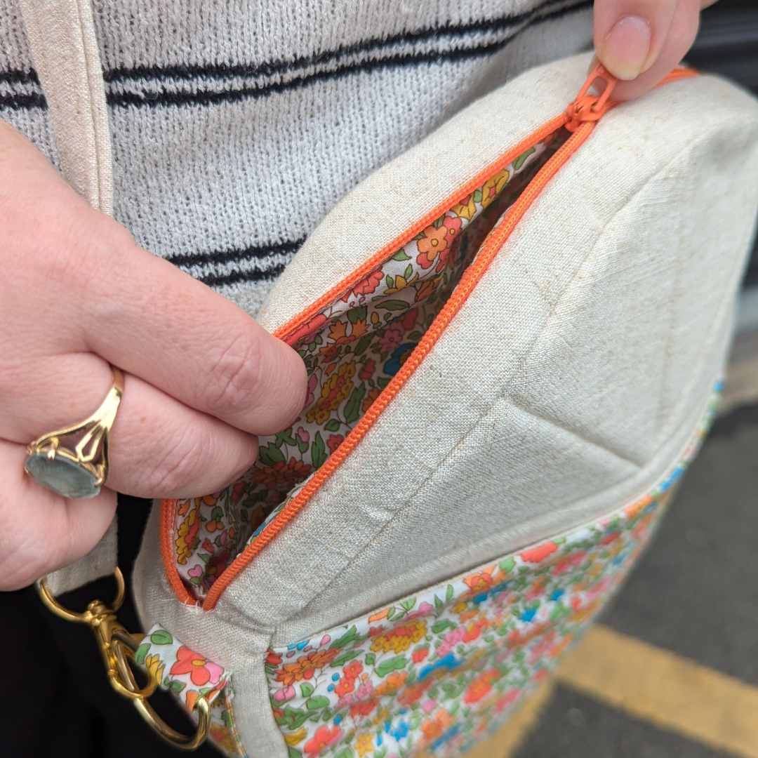 Sew ConfidentThe Dot Bag Pattern