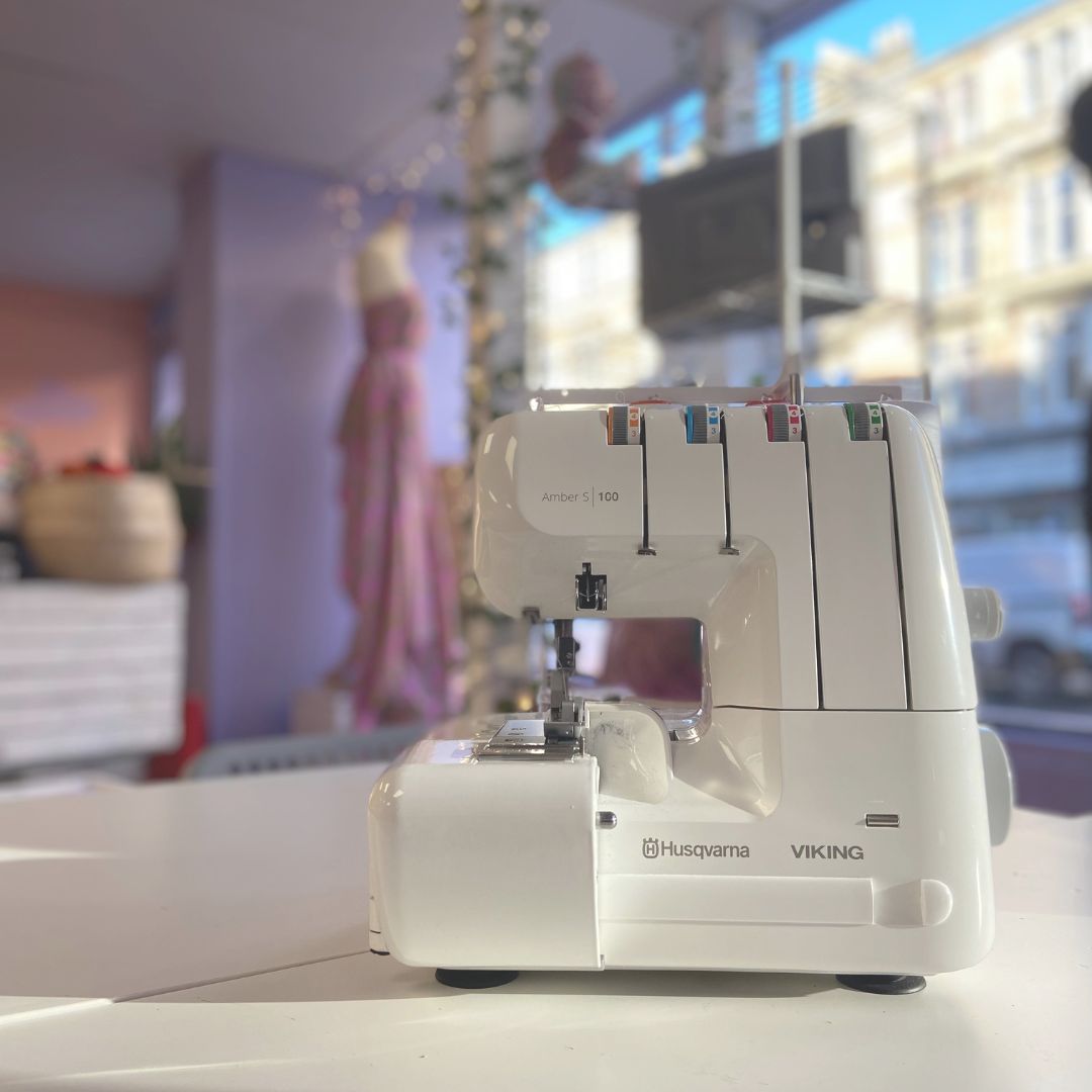 Dressmaking : Overlocker for Beginners DUNDEE