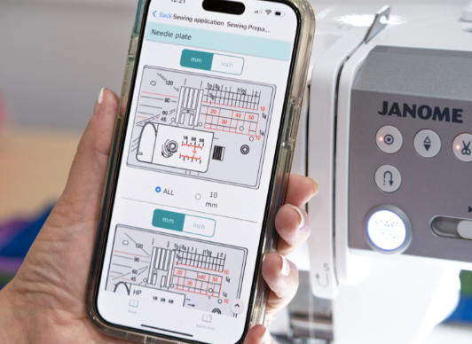 Janome Continental CM8 Professional