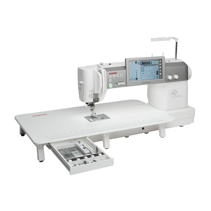 Janome Continental CM7 Professional