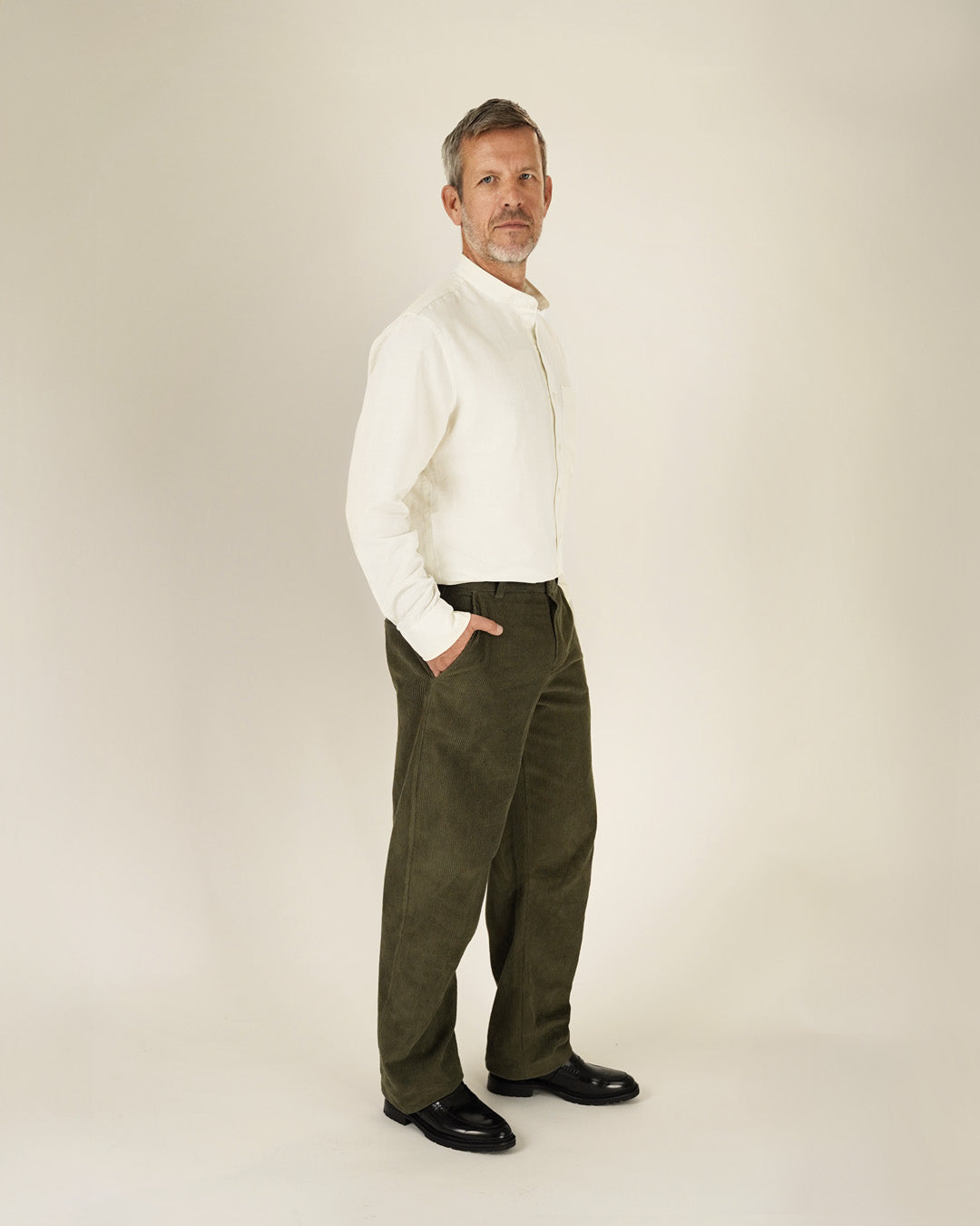 Barrel Chino Pants Sewing Pattern (unlisted)